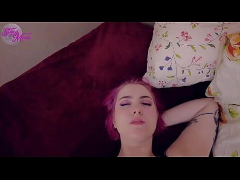 ❤️ Sletterige klasmaat het gevra om OBG saam met haar oor te slaan, so ons het sonder 'n kondoom genaai Mooi pornografie by porn af.naughtyhentai.ru